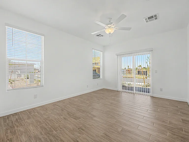 8232 E University Dr #113 — Photo 22