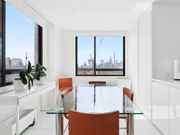 171 East 84th Street image 4 of 16