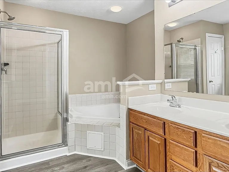 4402 Coveflower Ct — Photo 13