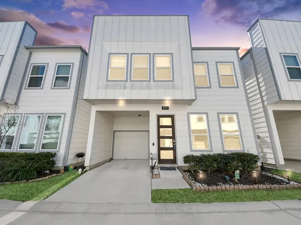 9017 Lonestar Creekbend Ln, Houston, TX 77080