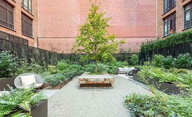 Rented by ConquestAdvisors | media 9