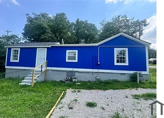 3 bed, 1120 sqft, $1,500 — Photo 1