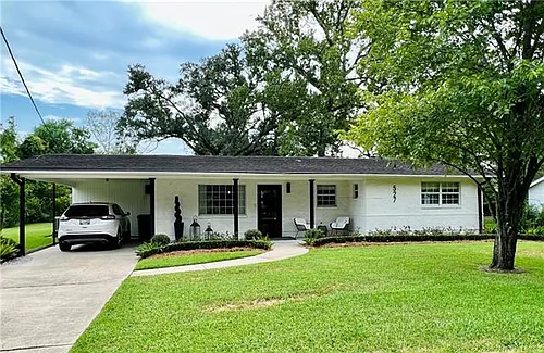 527 Little Farms Ave Photo 1