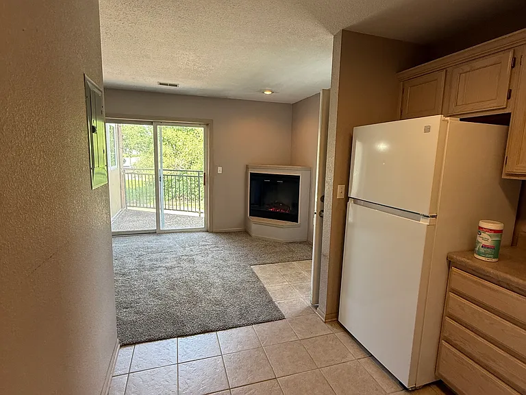 529 SW Market St — Photo 9
