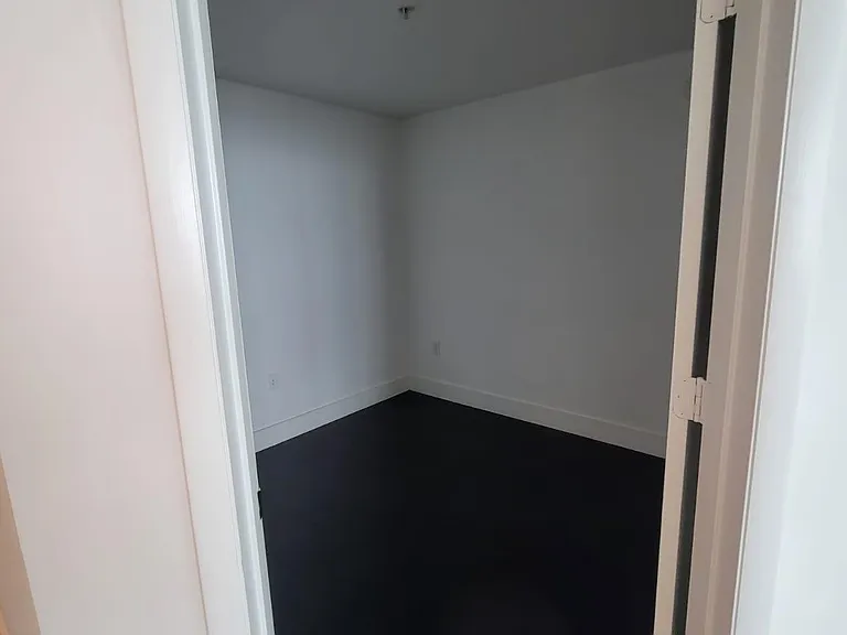 244 Biscayne Blvd #2607 — Photo 12