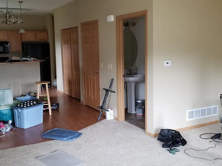 5749 Lexington St — Photo 10