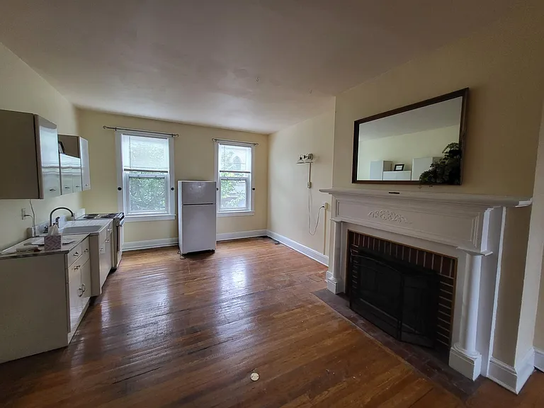 34 E Walnut St #B — Photo 21