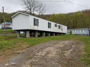 85 S High St, Sutton, WV 26601