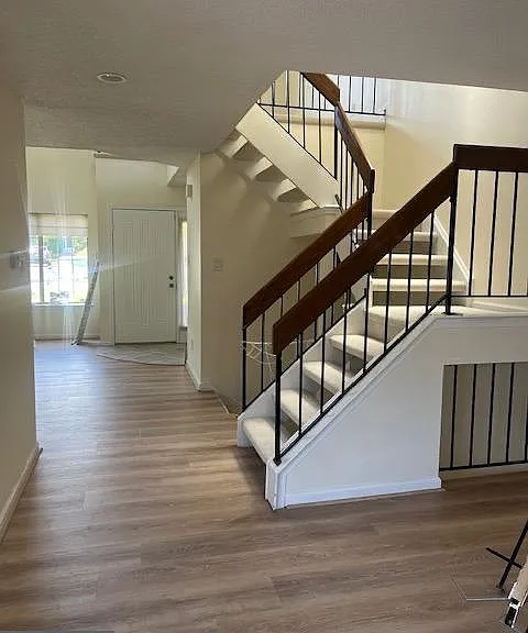 20 Lantern Ln #20 — Photo 3