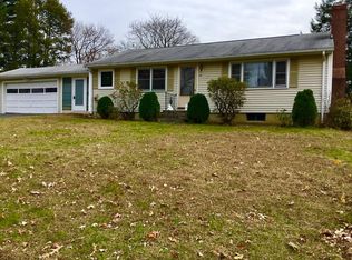 49 Venture Dr, Springfield, MA 01119