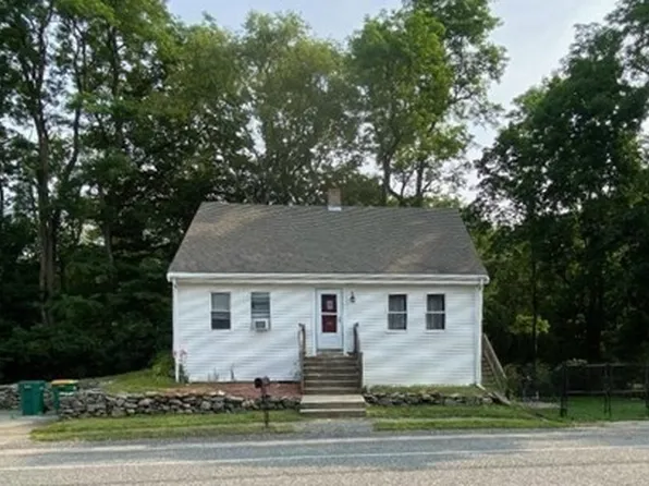 76 Tremont St, Rehoboth, MA 02769