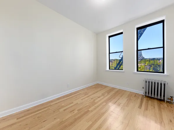 339 East 12th Street image 4 of 6