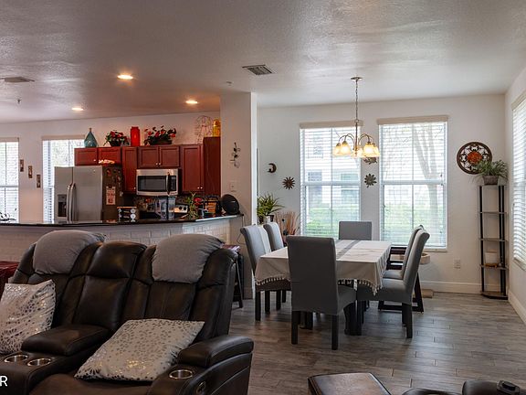 4th image of 4670 Acadian Trail #4670