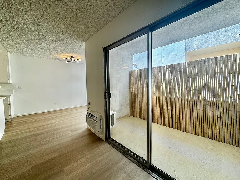 1312 N Curson Ave #2 — Photo 13