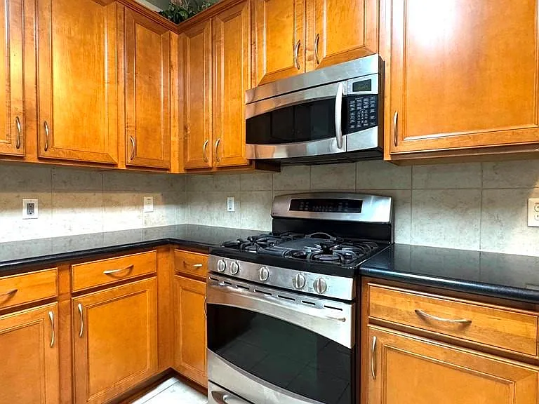 8923 Willow Wind Ln — Photo 40