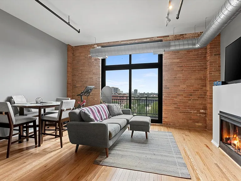 2024 S Wabash Ave #705 — Photo 3