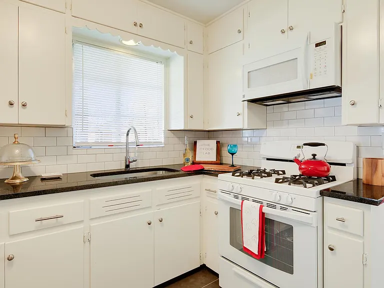 1905 W Saint Johns Ave #A — Photo 15
