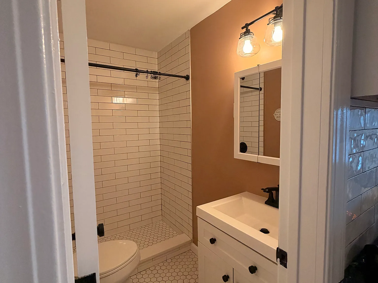 2 bed, $2,800 — Photo 3