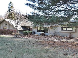 16350 Tulip Ln, Walton Hills, OH