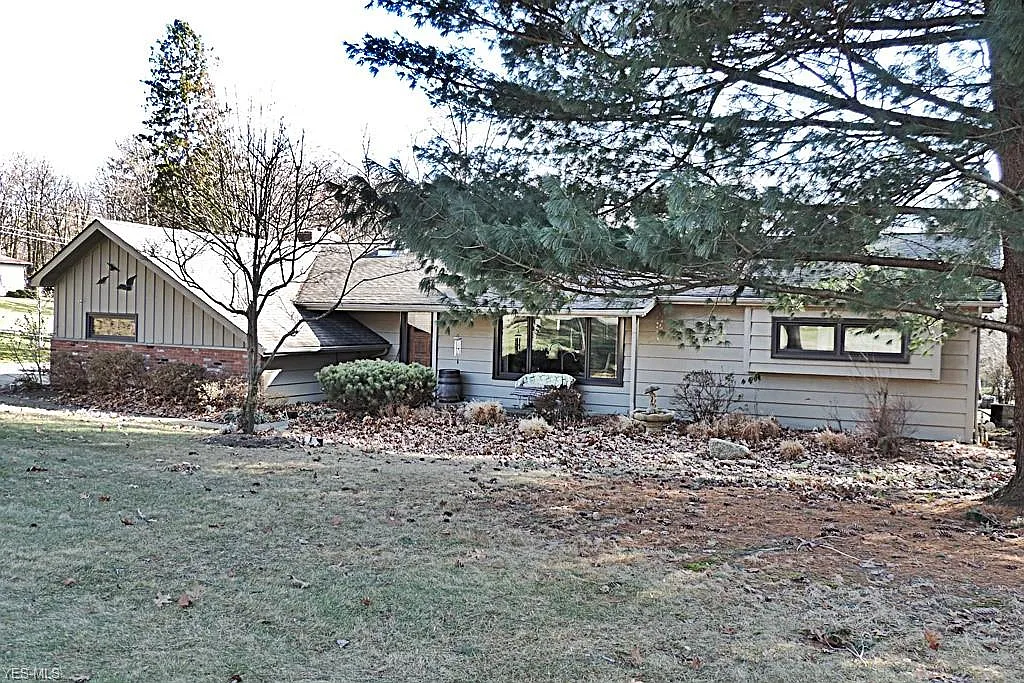 16350 Tulip Ln photo 1