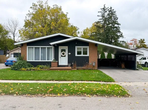 8 Rutherford St, Brant, ON N3R 6N4