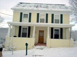 549 North Ave, Ronceverte, WV 24970