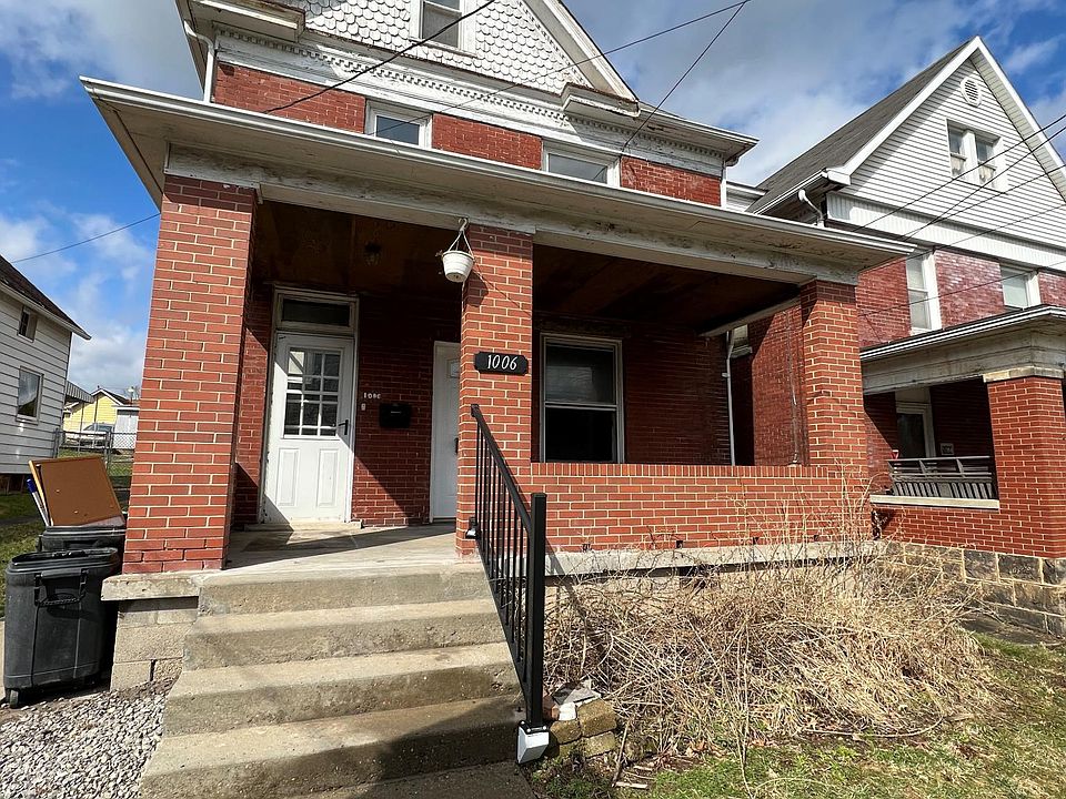 1006 Center Avenue