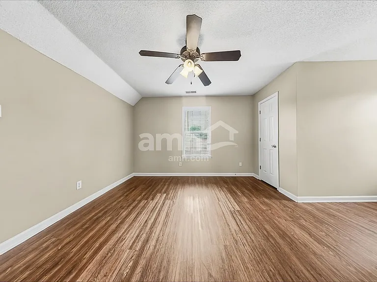1400 Pendulum Dr N — Photo 14