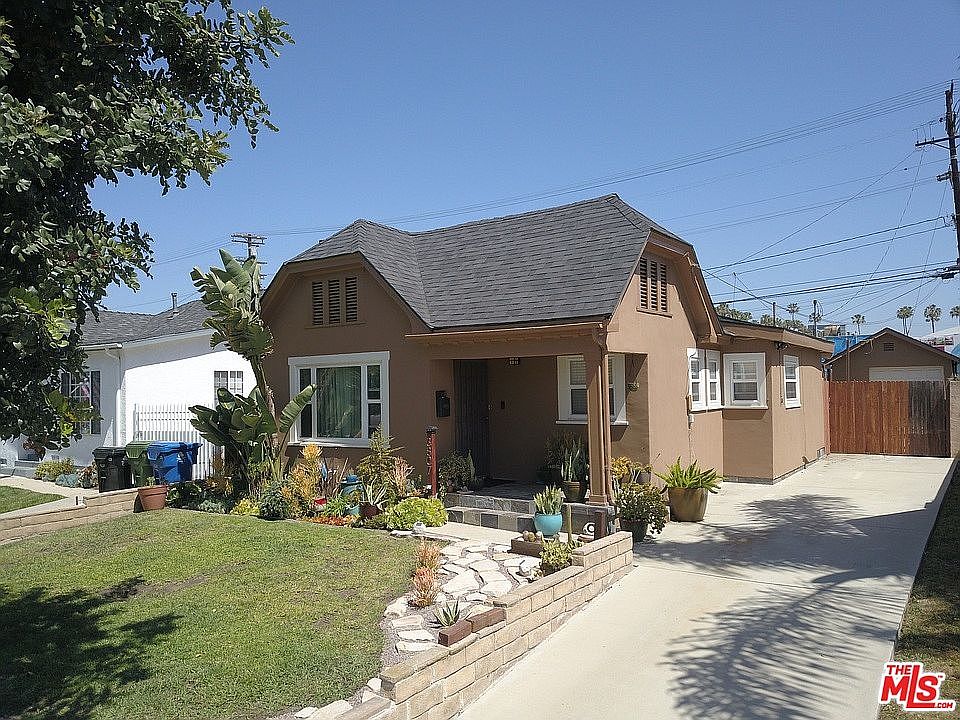 1st image of 3807 W 58th Pl