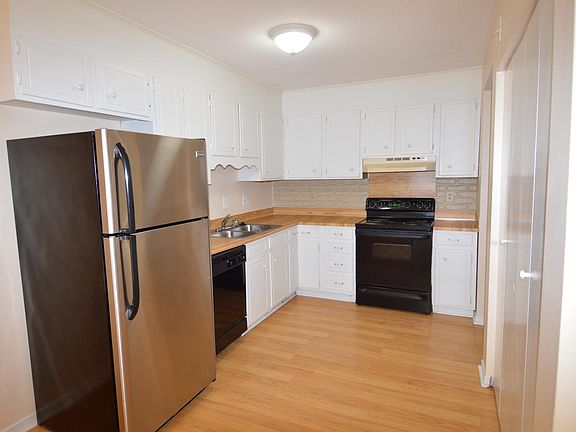 5th image of 11701 Shandon Cir #B-7113