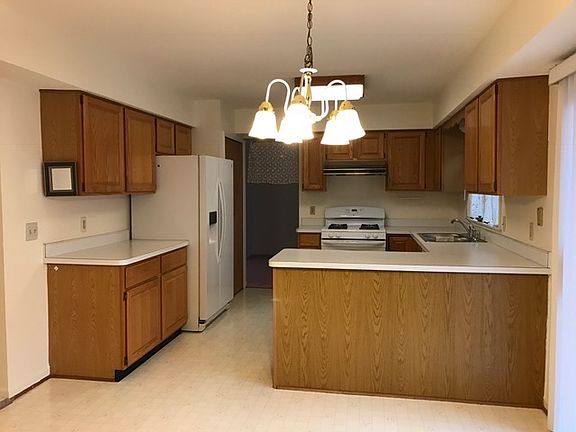 5th image of 3123 Fairhaven Ct