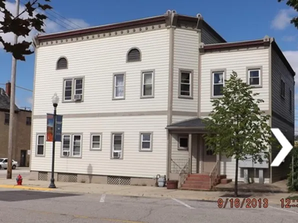 3816 N Main St #7, McHenry, IL 60050