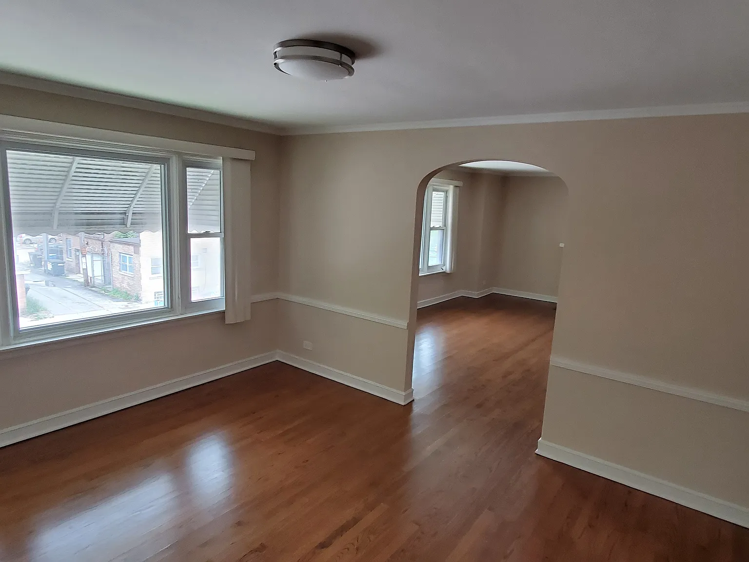 3 bed, 1300 sqft, $1,700 — Photo 3