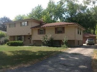 521 Cypress Dr, Naperville, IL