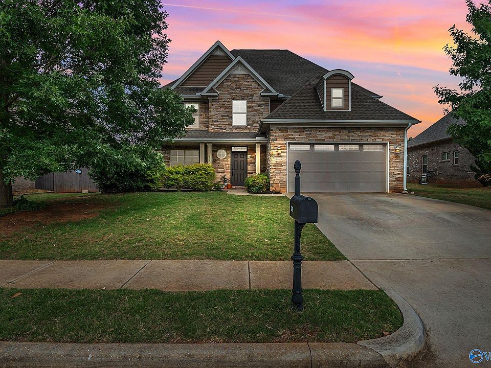 1st image of 205 Coral Ct