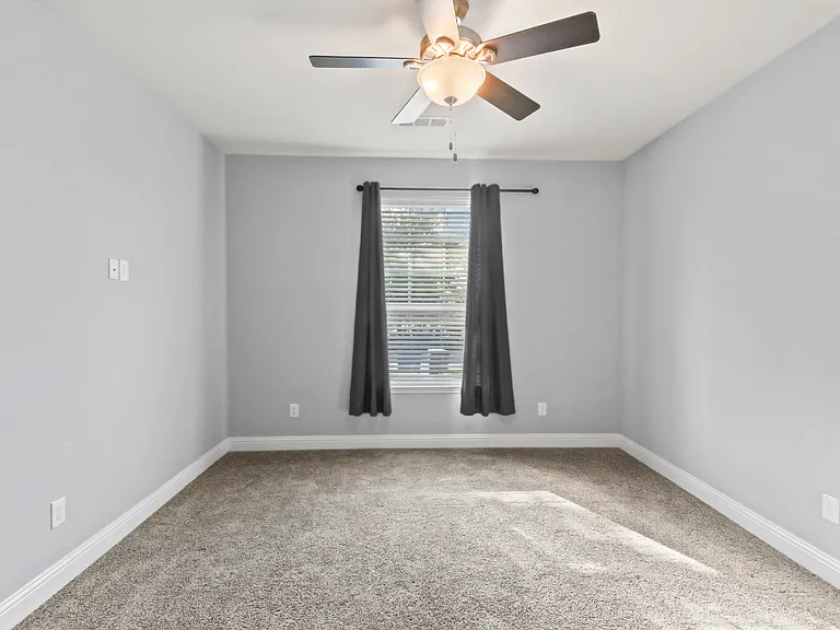 4424 Overbrook Dr — Photo 21