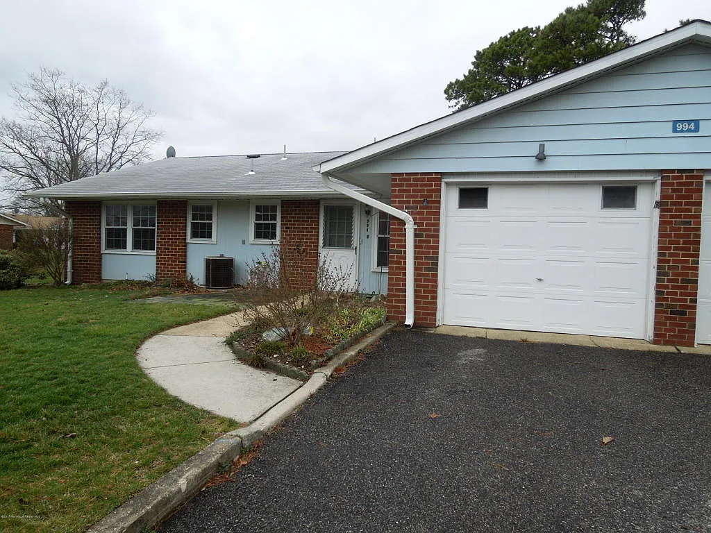 994B Argyll Cir photo 1