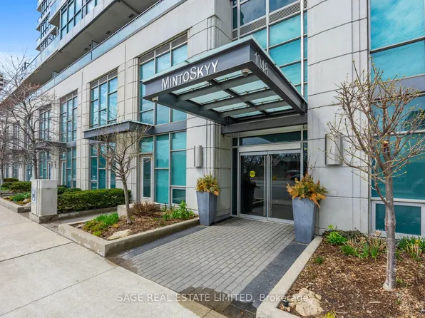 1048 Broadview Ave #506, Toronto, ON M4K 2B8