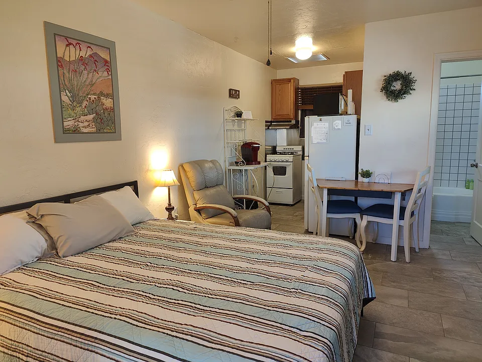 1011 N Palo Verde Blvd #2