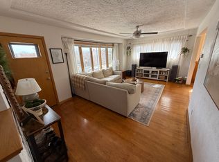 3239 S Kinnickinnic Ave, Milwaukee, WI 53207