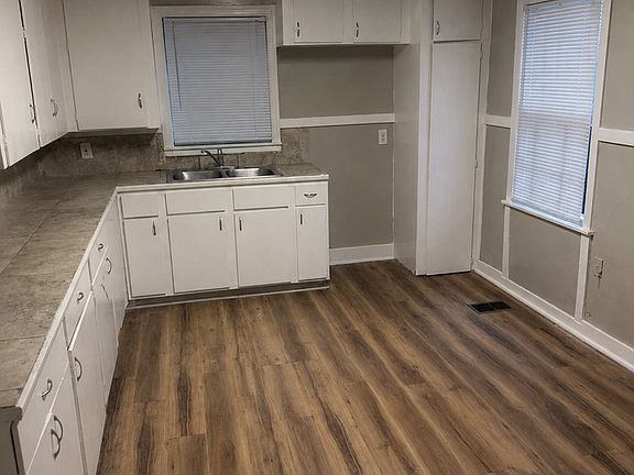 2nd image of 149 Arbor Hill Dr
