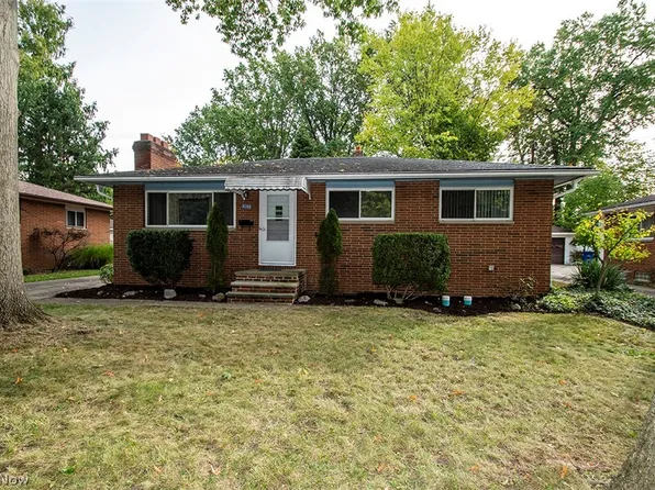 4369 Fairway Dr, Cleveland, OH 44135