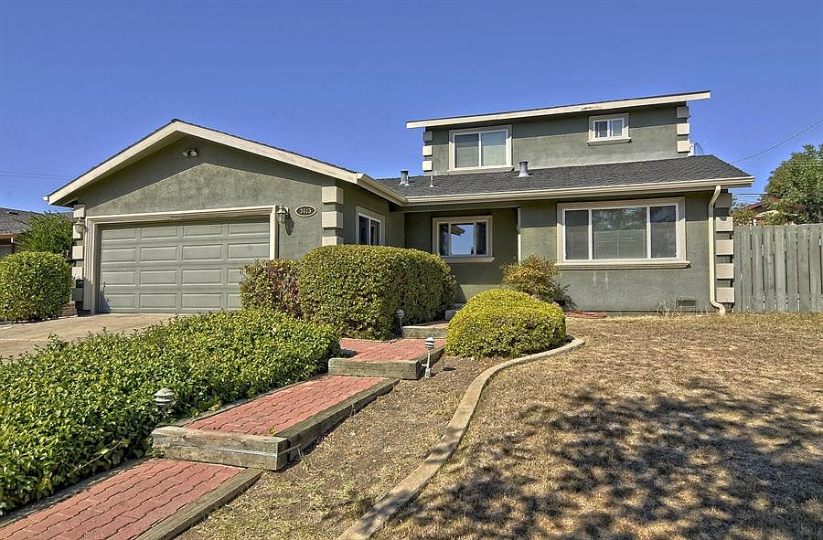 1st image of 3415 Grossmont Dr