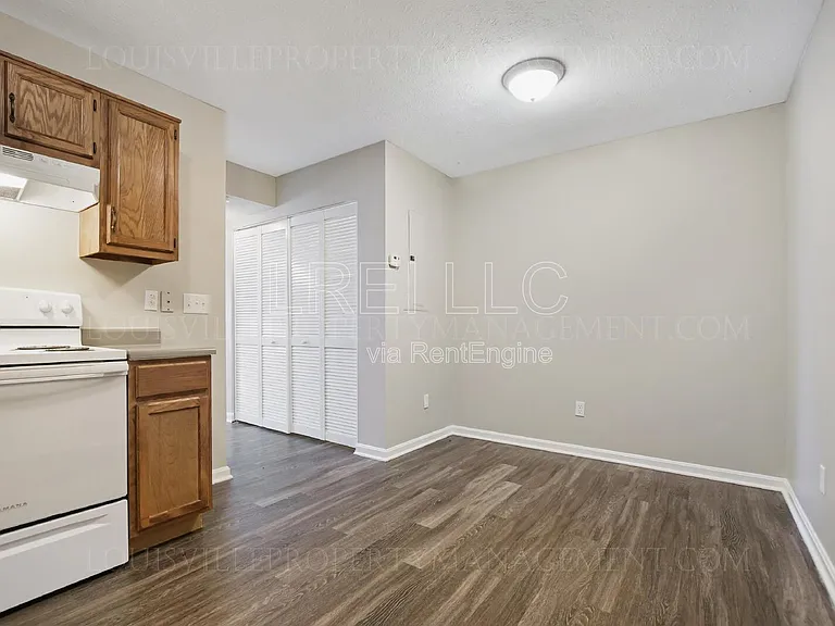 184 Cannon Ct #2 — Photo 5
