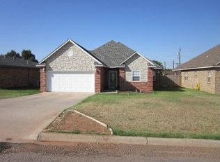 1405 Avenue L NW, Childress, TX 79201