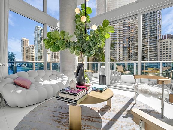 4th image of 200 Biscayne Boulevard Way APT 309