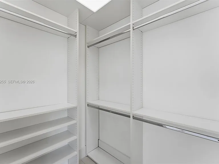 10005 SW 66th St — Photo 44