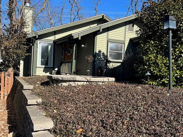 11255 Pineside Dr, Saint Louis, MO 63146