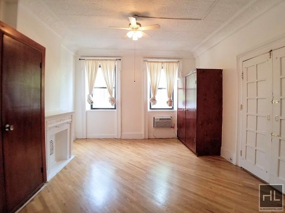 1st image of 201 Gates Ave APT 1