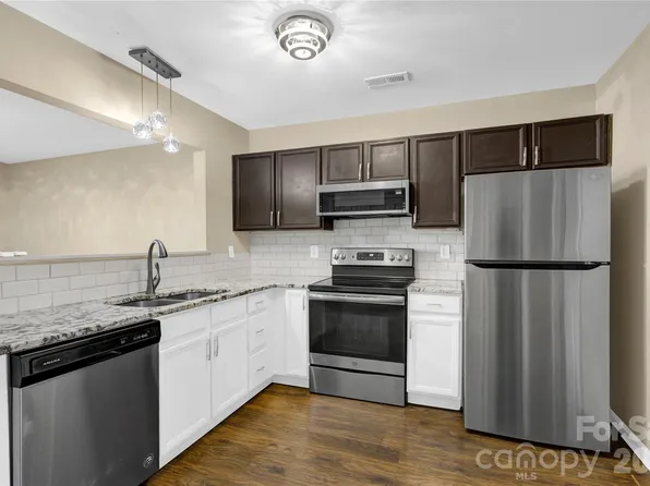 118 Steam Engine Dr Unit 103, Mooresville, NC 28115